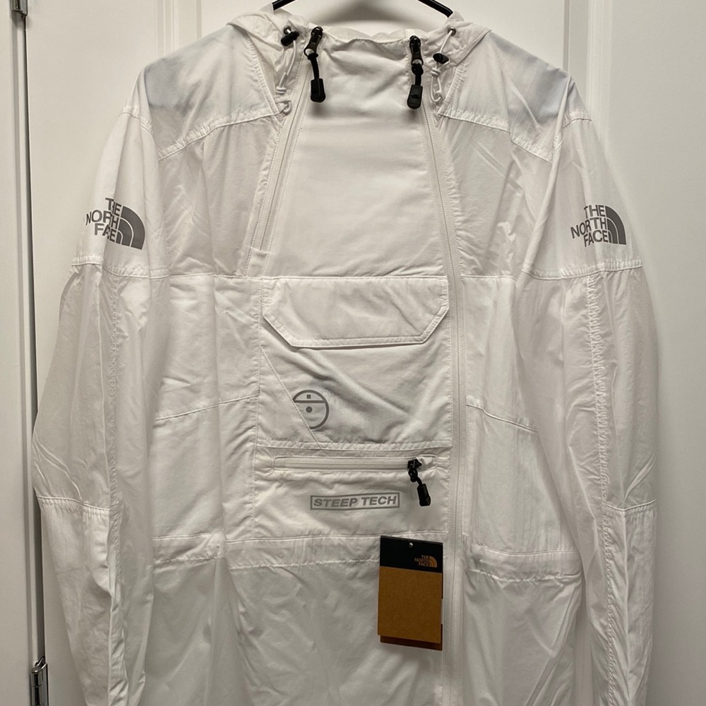 The North Face (Sample) Steep Tech Light Wind Jacket - Mens Medium/Womens Large